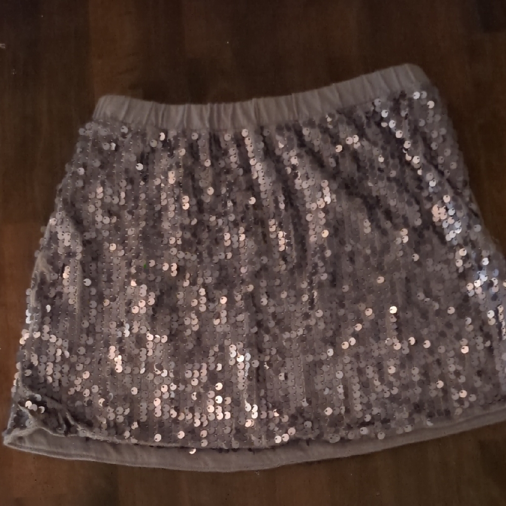Old Navy Silver Sequin Bubble Mini Skirt